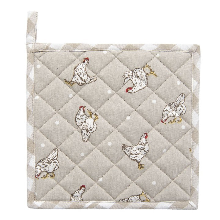 Set van 2 pannenlappen. Mooie pannenlappen met witte kippen. Deze mogen niet in je keuken ontbreken. Kleur van origineel kan iets afwijken van de foto Merk Clayre & Eef Afmeting: ca. 20x20 cm