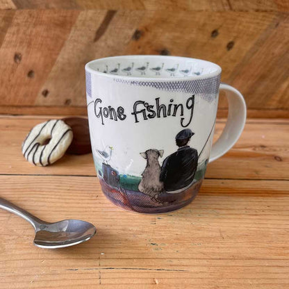 Beker, mok, koffie, thee, servies, warme drankjes, high tea, mug, cadeau, gift, cadeau, drinken, koffiebeker, Alex Clark, AlexClark, porselein, new bone China, vissen, fishing, gone fishing, gonefishing, waterkant, hengelsport, hengelen