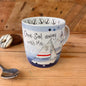 Beker sailing boats, Beker, mok, koffie, thee, servies, zeilen, zeilboot, sailing, zeilschip, vissen, waterkant, water, zee, meer, op het water, sailing ships, cadeau, gift, cadeau, drinken, koffiebeker, AlexClark, Alex Clark, porselein, China, varen, anker, ankers, anchor